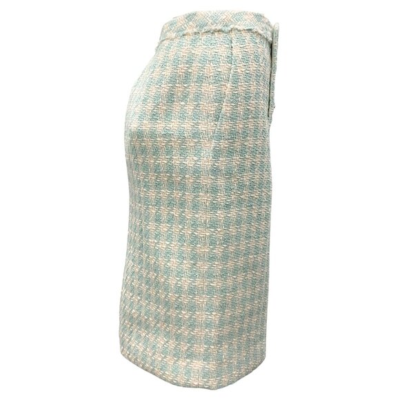 Chanel Light Blue / Ecru 2023 Tweed Pencil Skirt - Picture 2 of 7